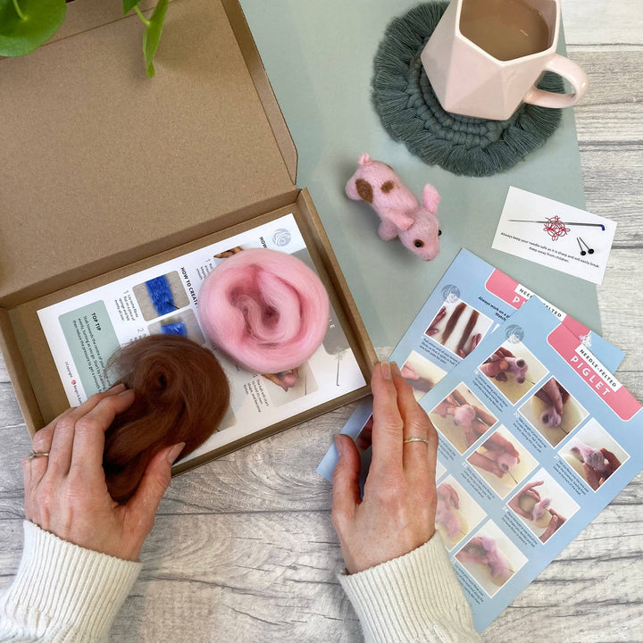 Bergin & Bath - Needle Felting Kit, Piglet - Learn How To Make Your Own Mini