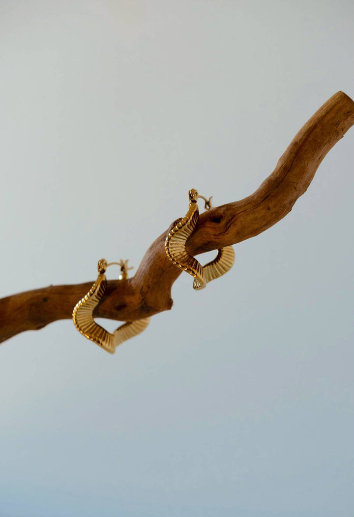 Pre-Order: Lyra Wavy Hoop Earrings — Gold