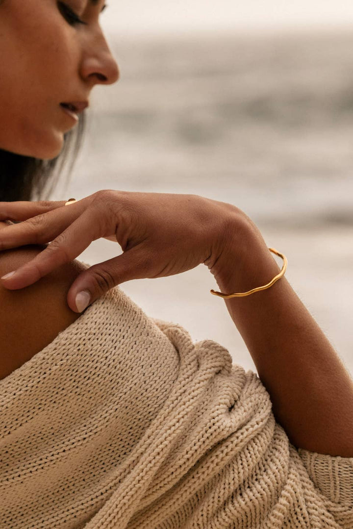 Calista Wavy Cuff Bracelet — Gold