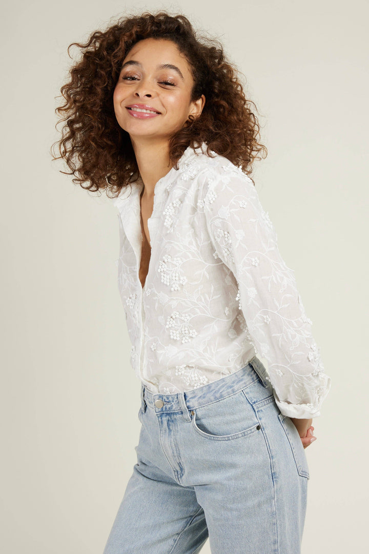 Andy & Lucy Paris - ORCHID - Embossed lace blouse