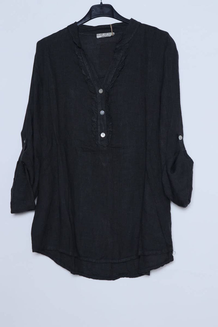 The Easy Linen Blouse
