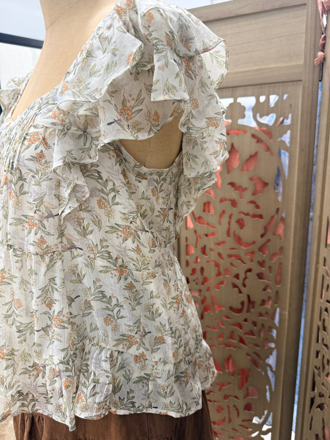 Floral Sweetheart Neck Ruffle Blouse