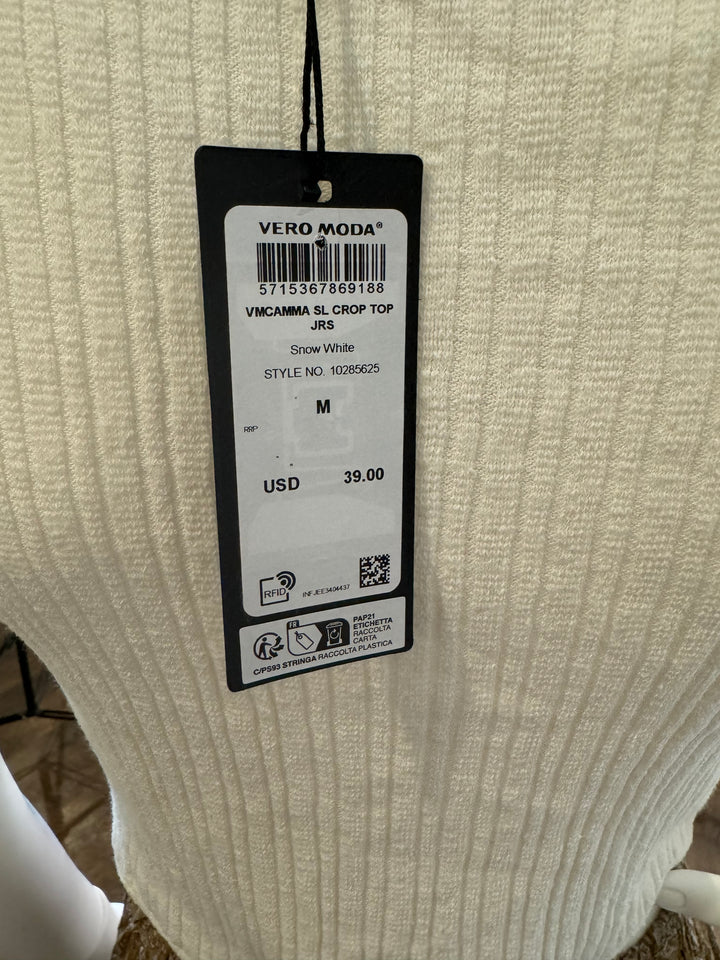 Pre-Owned: New With Tags-VERO MODA CROP TOP-JRS MED.