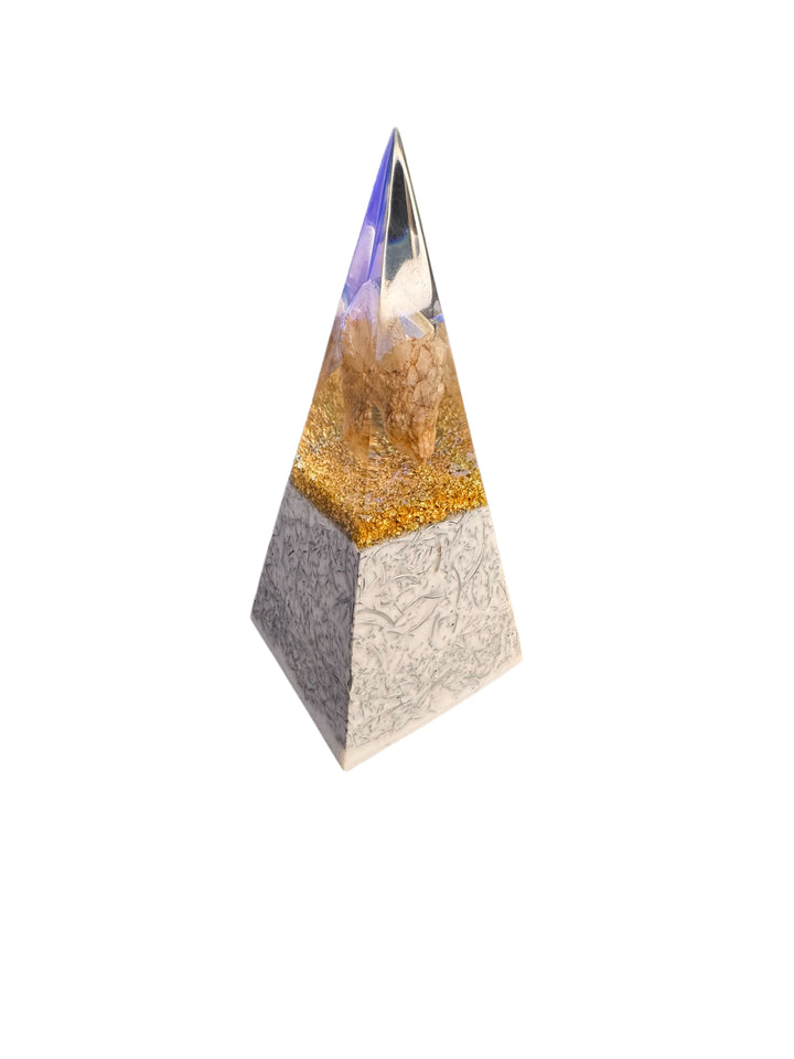 Pre-Owned White Nubian Orgonite Pyramid
