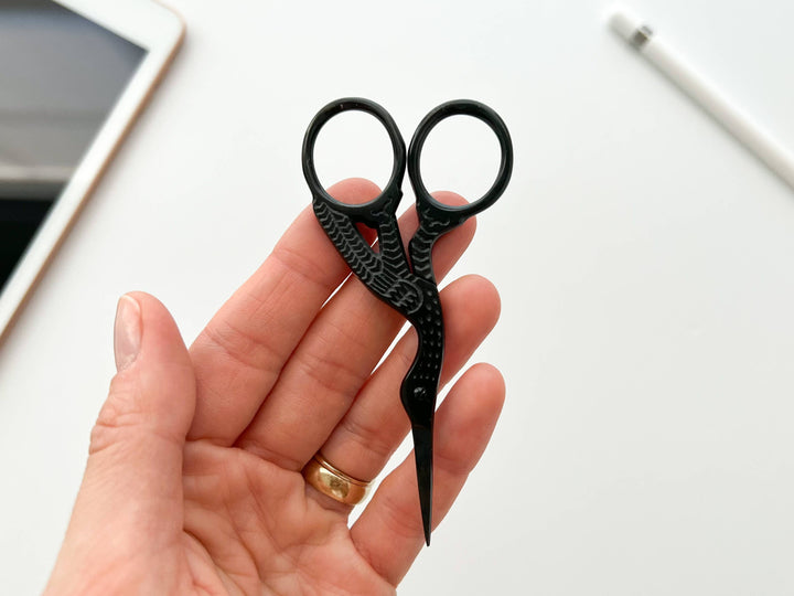 Matryoshka Doll Shop - Embroidery stork scissors, small bird scissors