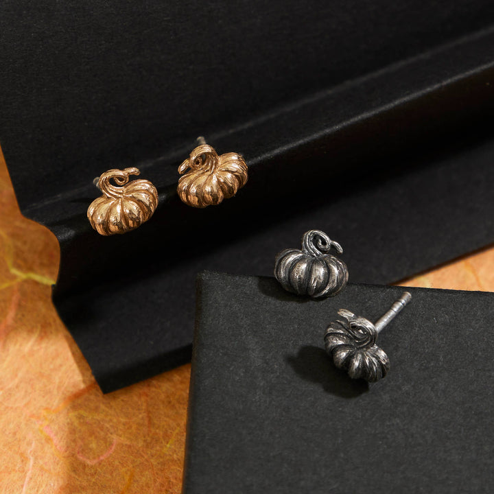 Nina Designs - 3D Pumpkin Post Earrings 8x8mm