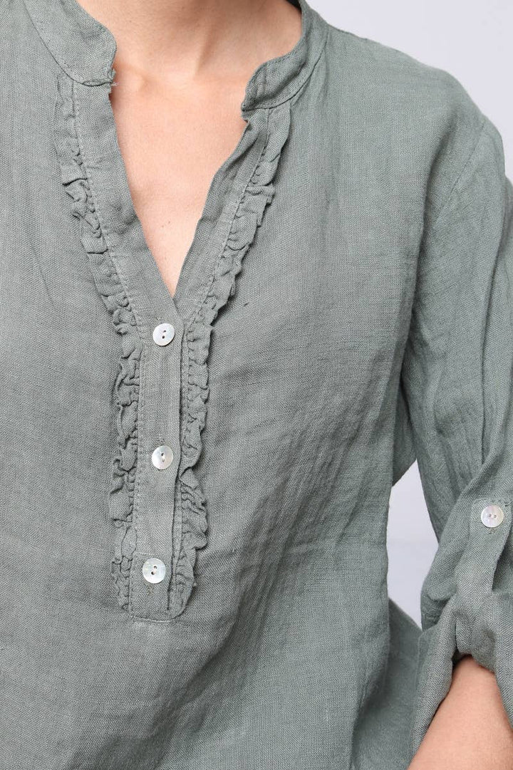 The Easy Linen Blouse