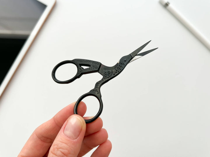 Matryoshka Doll Shop - Embroidery stork scissors, small bird scissors